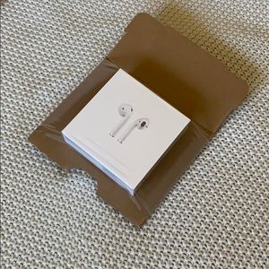 NWT Apple AirPods New Unopened